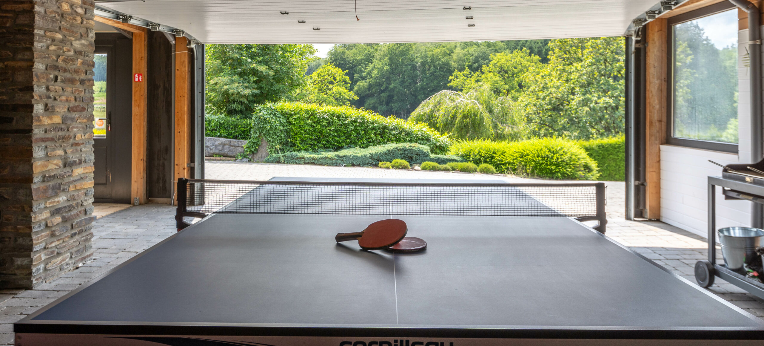 Garage 2 ping pong