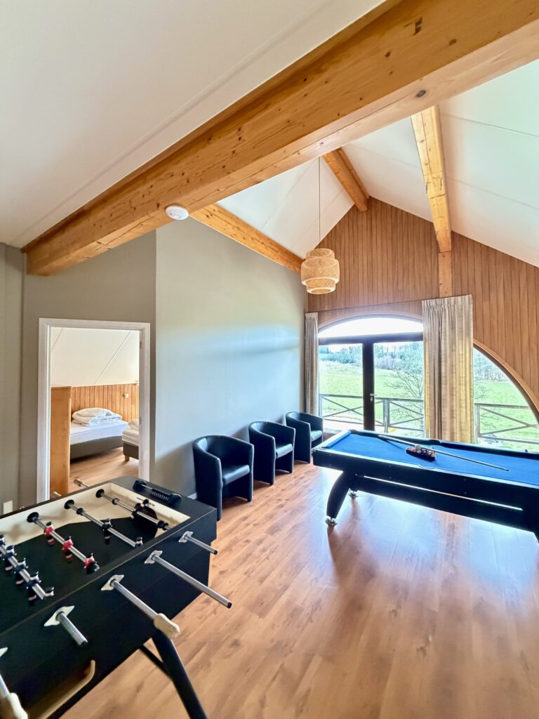 La mezzanine Billard Baby-Foot - WellWood Chalet