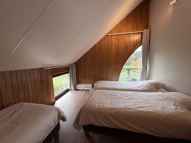 Chambre 4 : 3 lits single - WellWood Chalet